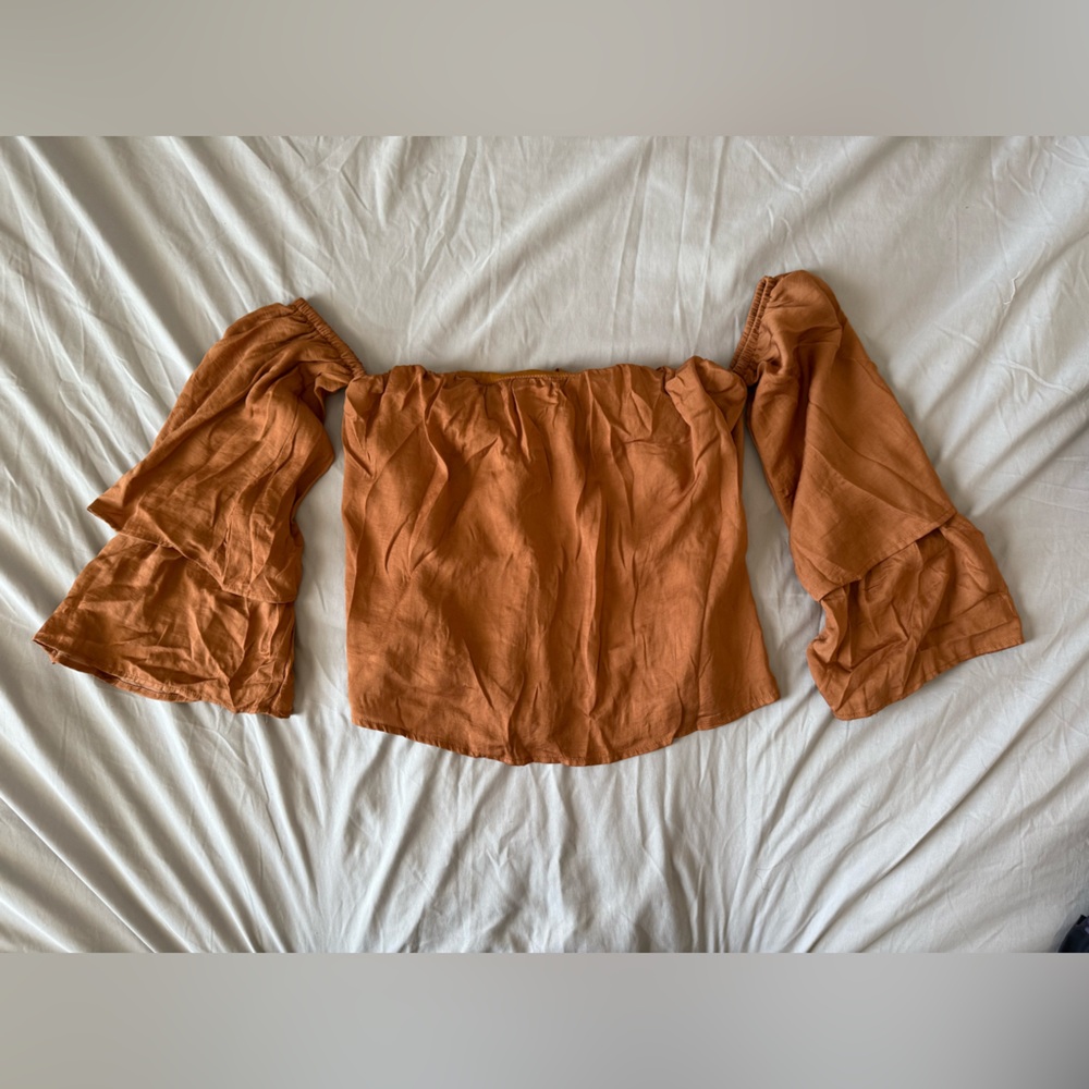 Story On Off Shoulder Shirt